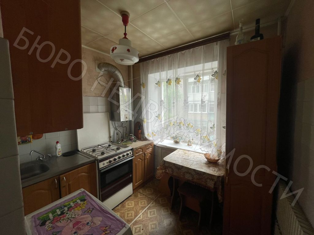 Продажа 2-комнатной квартиры, Балашов, Космонавтов пр-кт,  7