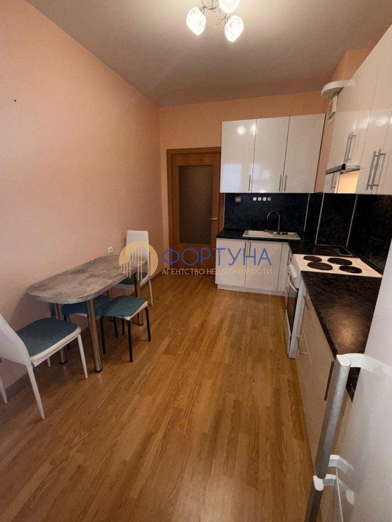 Продажа 1-комнатной квартиры, Белгород, Шумилова ул,  6