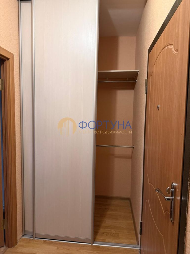 Продажа 1-комнатной квартиры, Белгород, Шумилова ул,  6