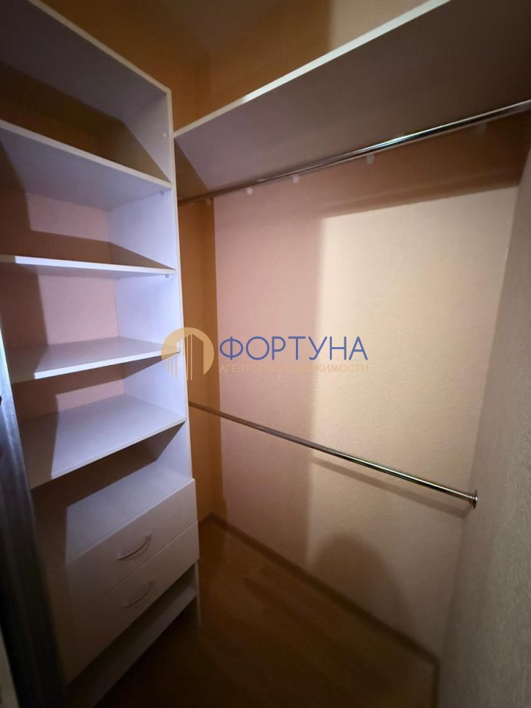 Продажа 1-комнатной квартиры, Белгород, Шумилова ул,  6