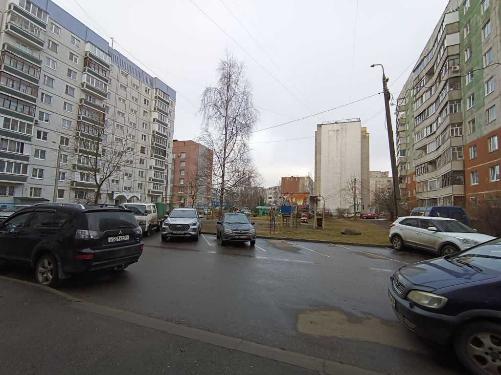 Продажа 2-комнатной квартиры, Ярославль, Машиностроителей пр-кт,  46