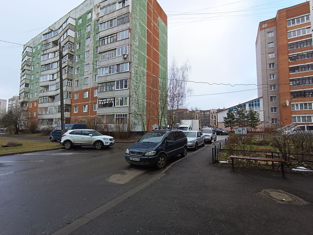 Продажа 2-комнатной квартиры, Ярославль, Машиностроителей пр-кт,  46