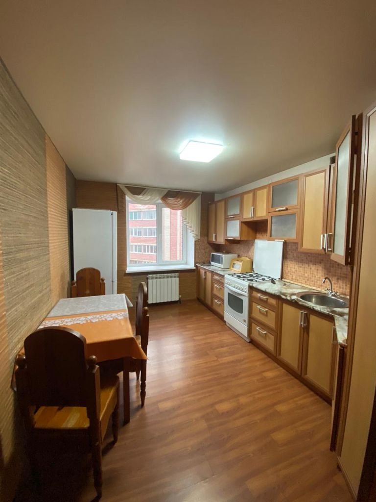 Продажа 2-комнатной квартиры, Смоленск, Южный мкр,  25Б