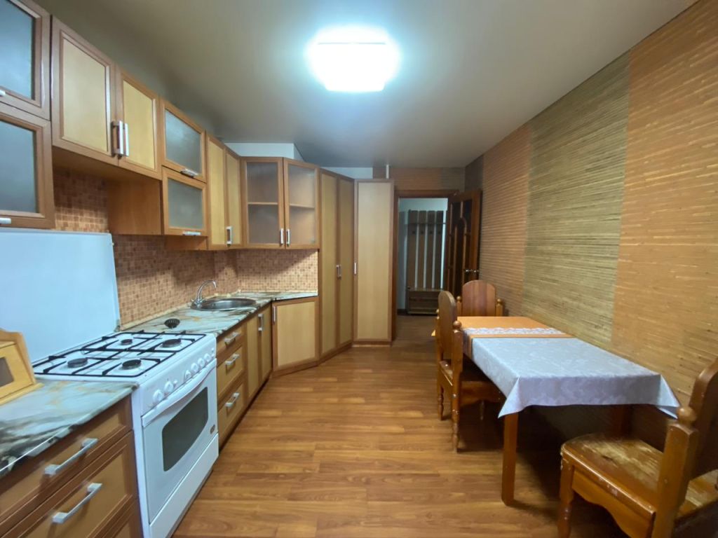 Продажа 2-комнатной квартиры, Смоленск, Южный мкр,  25Б