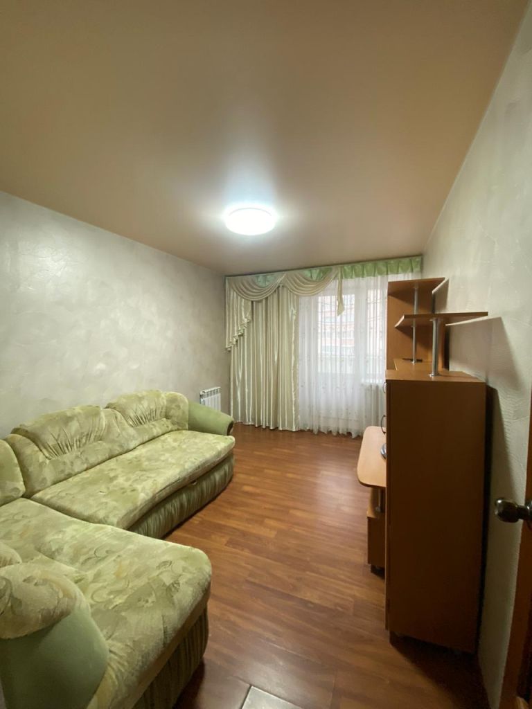 Продажа 2-комнатной квартиры, Смоленск, Южный мкр,  25Б