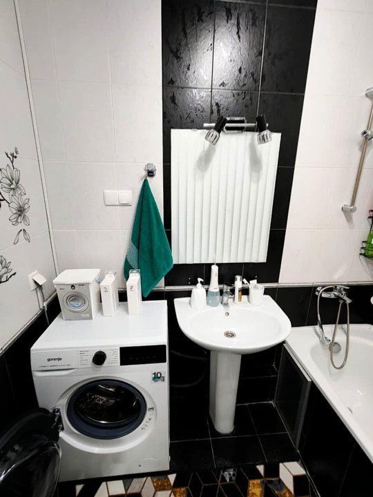 Продажа 2-комнатной квартиры, Ростов-на-Дону, Театральный пр-кт,  2