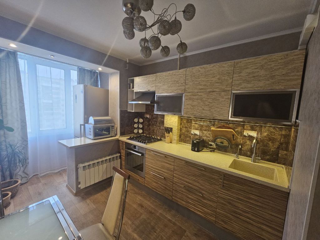 Продажа 3-комнатной квартиры, Заволжье, Пономарева ул,  7