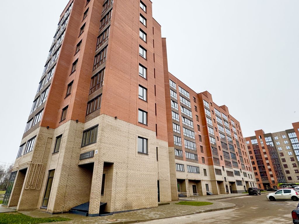 Продажа 2-комнатной квартиры, Кострома, Валентины Плетневой ул,  1