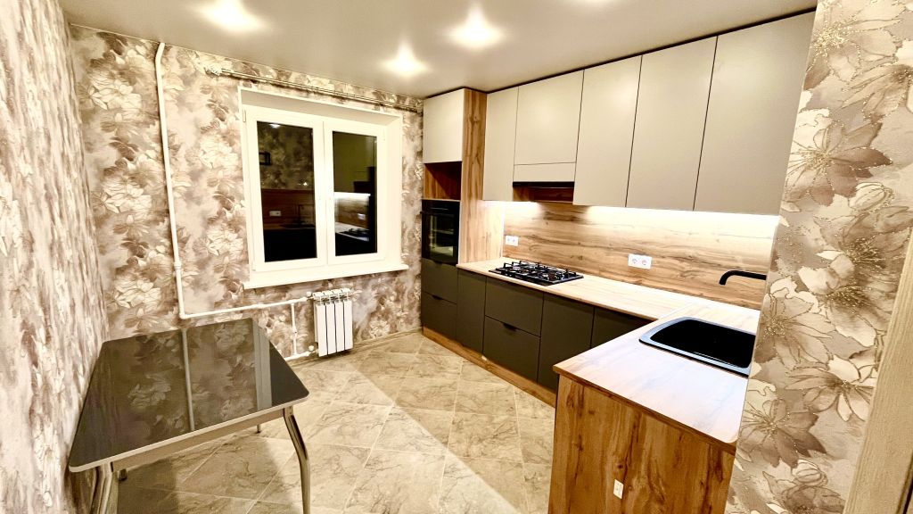 Продажа 3-комнатной квартиры, Балахна, Ленина ул,  66