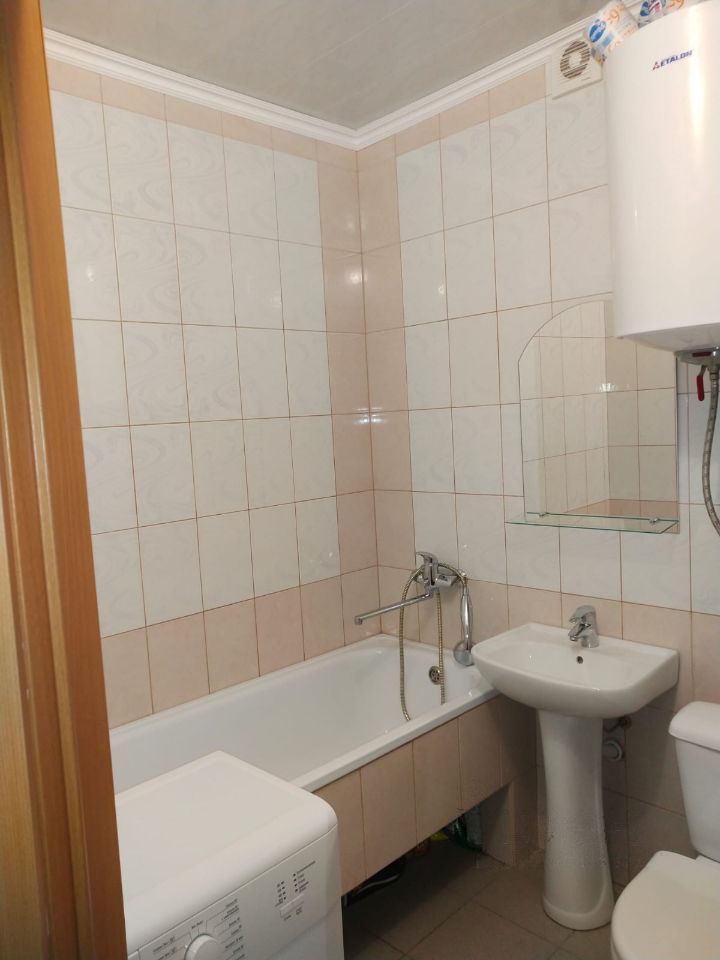 Продажа 1-комнатной квартиры, Саратов, 1-й проезд Скоморохова,  15