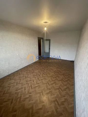 Продажа 1-комнатной квартиры, Белгород, Есенина ул,  44