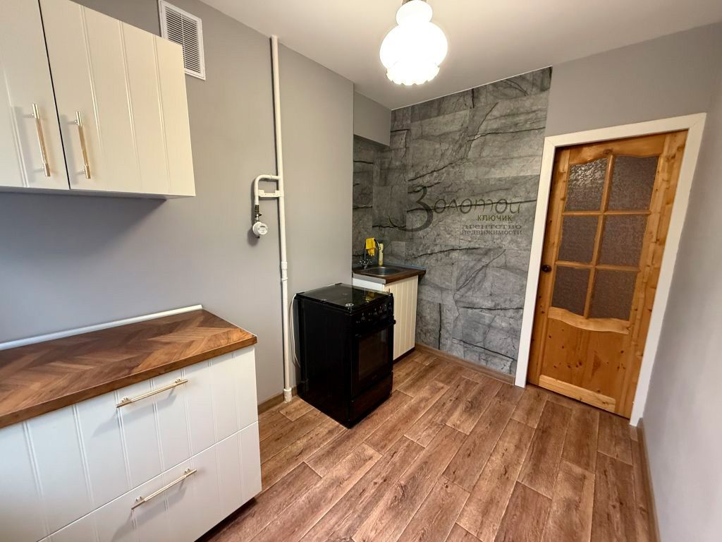 Продажа 2-комнатной квартиры, Нижний Новгород, Политбойцов ул,  10