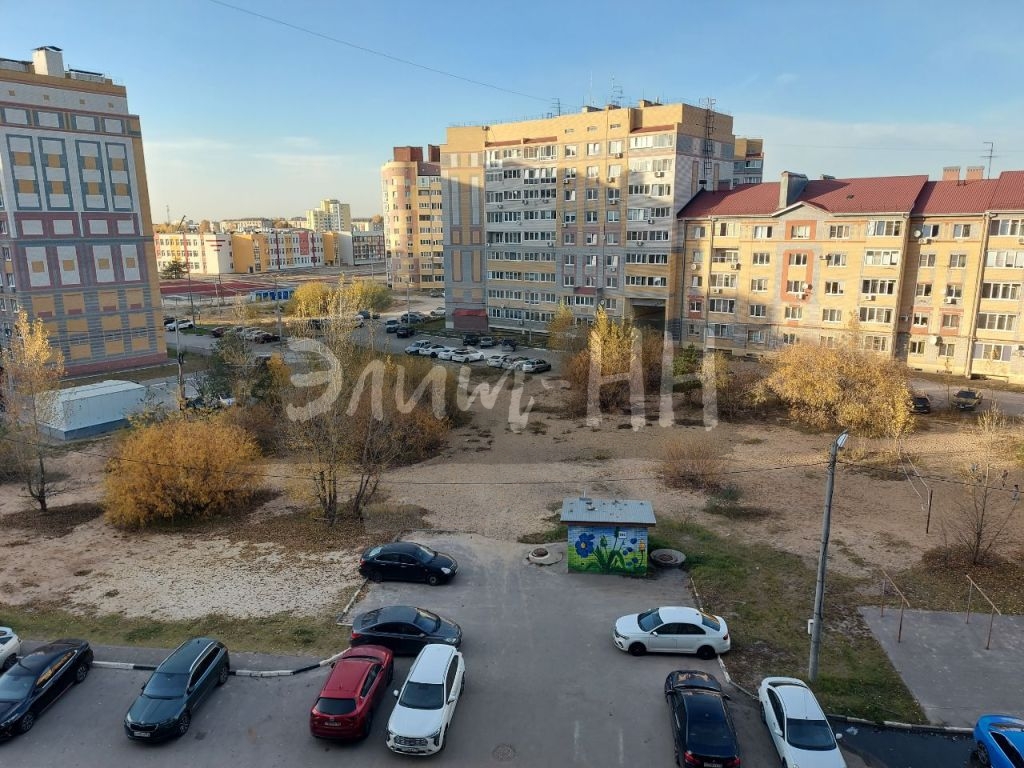 Продажа 3-комнатной квартиры, Бор, Луначарского ул,  208