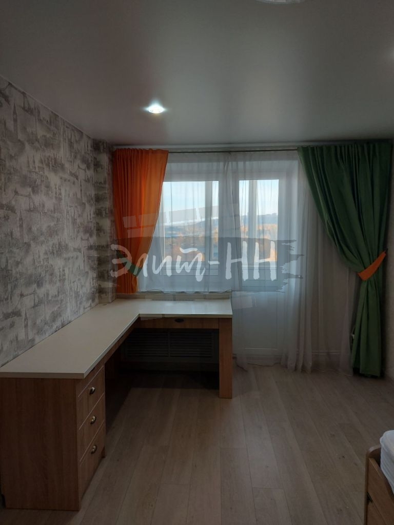 Продажа 3-комнатной квартиры, Бор, Луначарского ул,  208