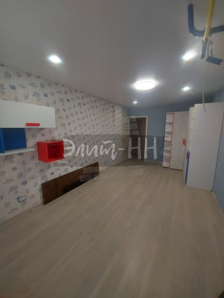 Продажа 3-комнатной квартиры, Бор, Луначарского ул,  208