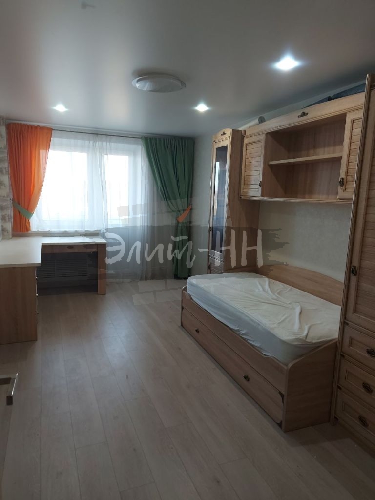 Продажа 3-комнатной квартиры, Бор, Луначарского ул,  208