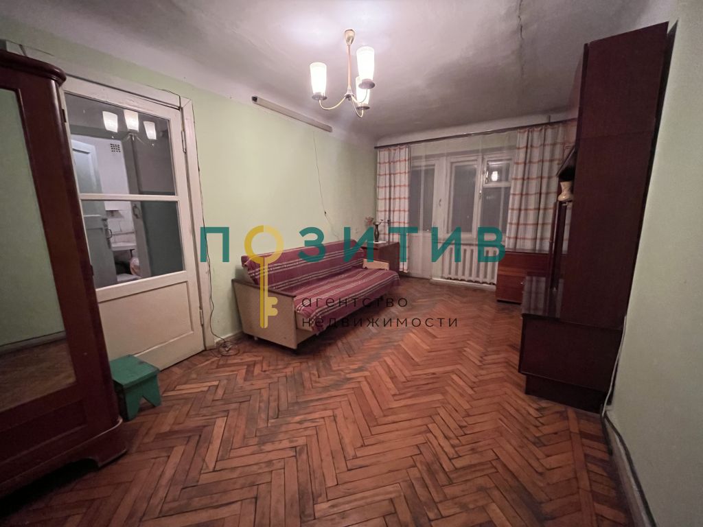 Продажа 2-комнатной квартиры, Ессентуки, Октябрьская ул,  475