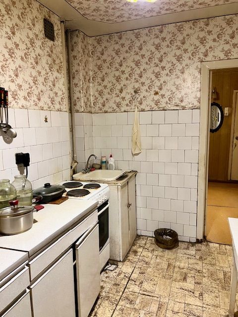 Продажа 3-комнатной квартиры, Нижний Новгород, Молодежный пр-кт,  28А