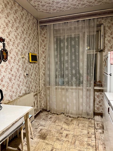 Продажа 3-комнатной квартиры, Нижний Новгород, Молодежный пр-кт,  28А