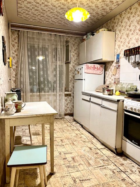 Продажа 3-комнатной квартиры, Нижний Новгород, Молодежный пр-кт,  28А