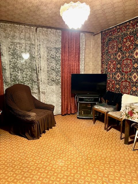 Продажа 3-комнатной квартиры, Нижний Новгород, Молодежный пр-кт,  28А