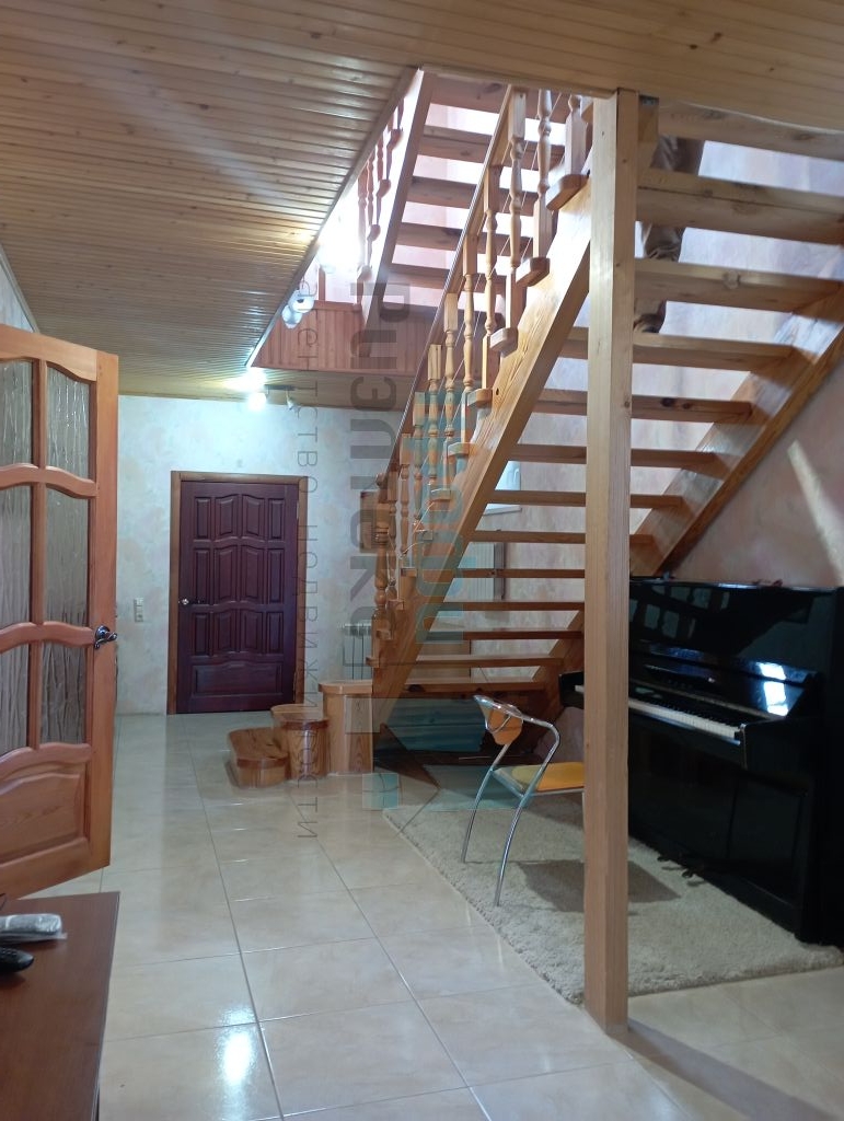 Продажа дома, 220м <sup>2</sup>, 10 сот., Новинки, Новая ул