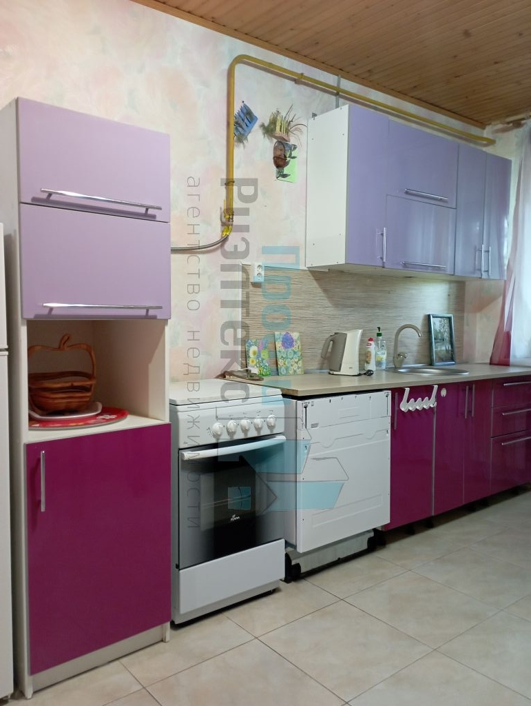 Продажа дома, 220м <sup>2</sup>, 10 сот., Новинки, Новая ул