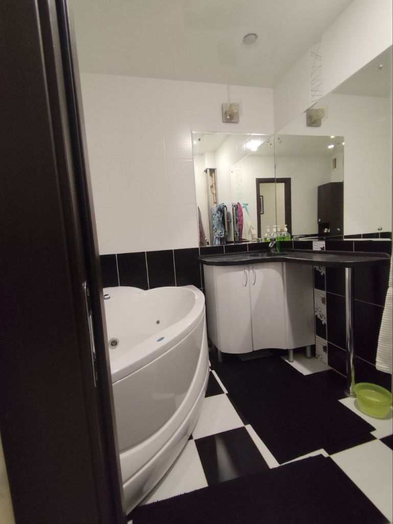 Продажа 2-комнатной квартиры, Нижний Новгород, Карла Маркса ул,  48