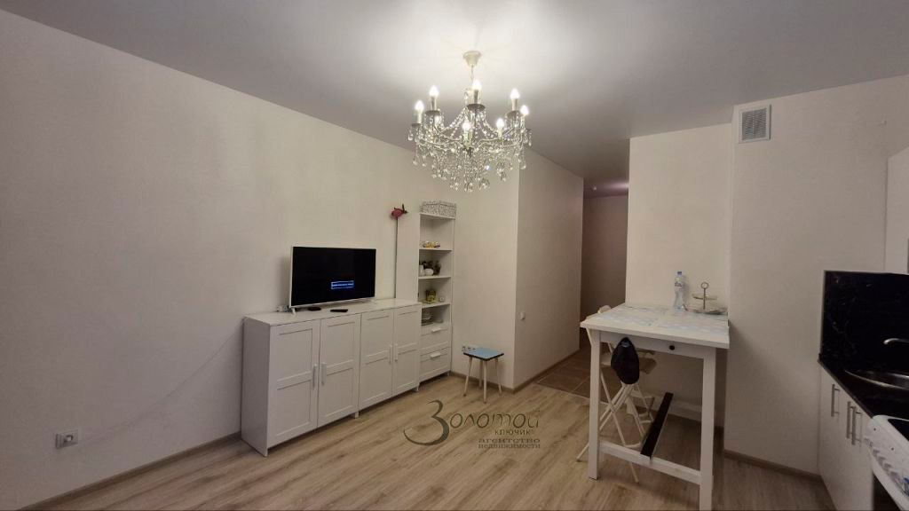 Продажа 2-комнатной квартиры, Анкудиновка, Русская ул,  15