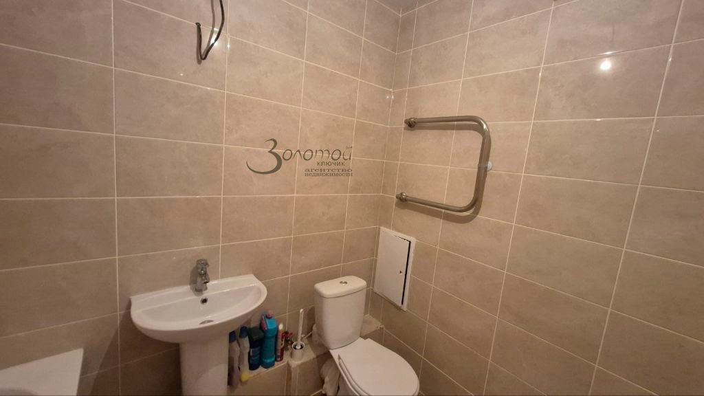 Продажа 2-комнатной квартиры, Анкудиновка, Русская ул,  15