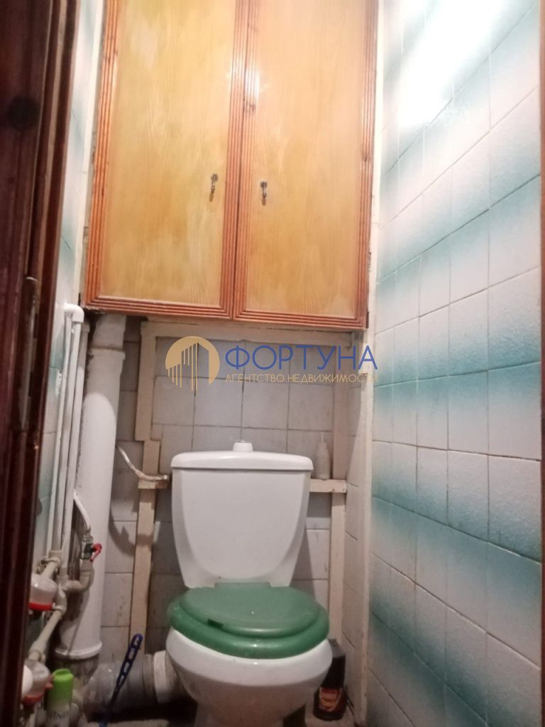 Продажа 4-комнатной квартиры, Белгород, Спортивная ул,  1