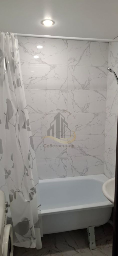 Аренда 2-комнатной квартиры, Губкин, Космонавтов ул,  13А