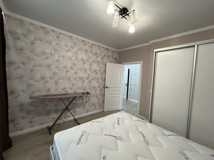 Продажа 2-комнатной квартиры, Ростов-на-Дону, Амет-Хана Султана пер,  5