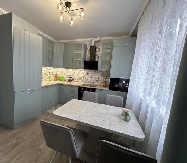 Продажа 2-комнатной квартиры, Ростов-на-Дону, Амет-Хана Султана пер,  5