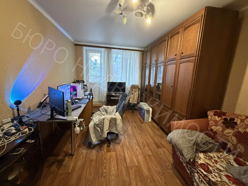 Продажа 2-комнатной квартиры, Балашов, Красина ул,  84