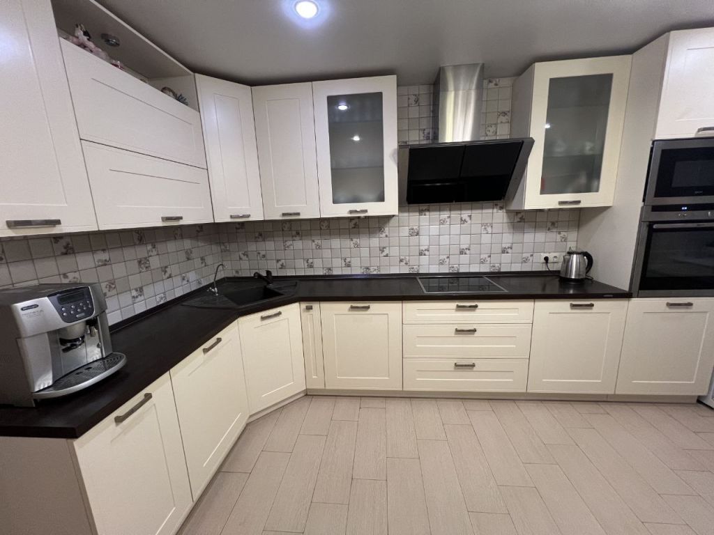 Продажа 3-комнатной квартиры, Нижний Новгород, Аркадия Гайдара ул,  26