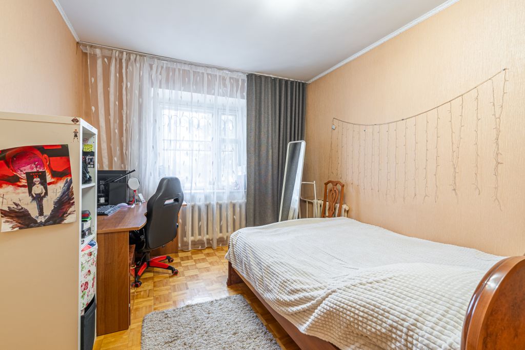 Продажа 3-комнатной квартиры, Ярославль, Максимова ул,  10