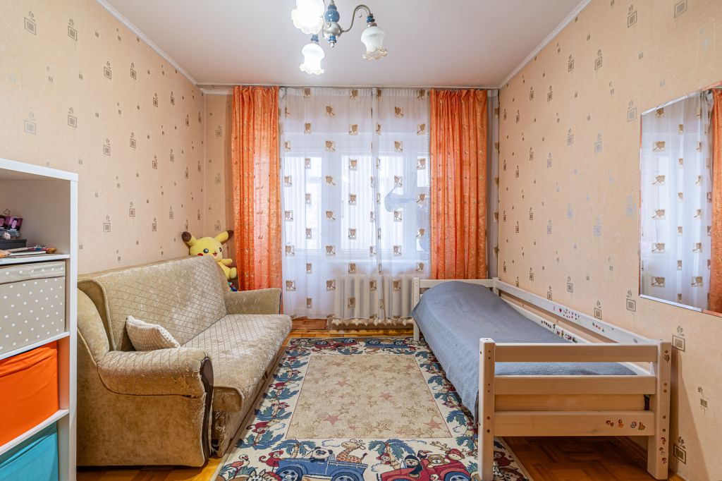 Продажа 3-комнатной квартиры, Ярославль, Максимова ул,  10