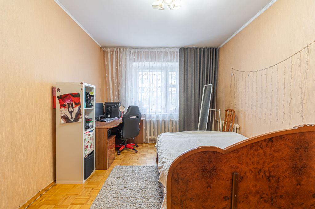 Продажа 3-комнатной квартиры, Ярославль, Максимова ул,  10