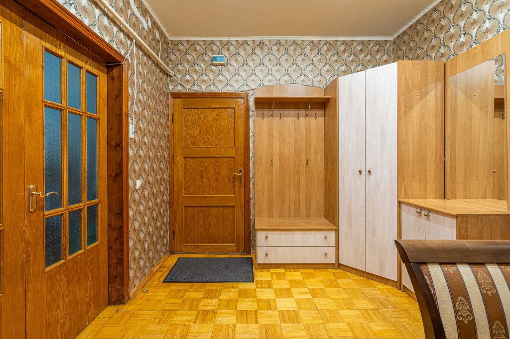 Продажа 3-комнатной квартиры, Ярославль, Максимова ул,  10