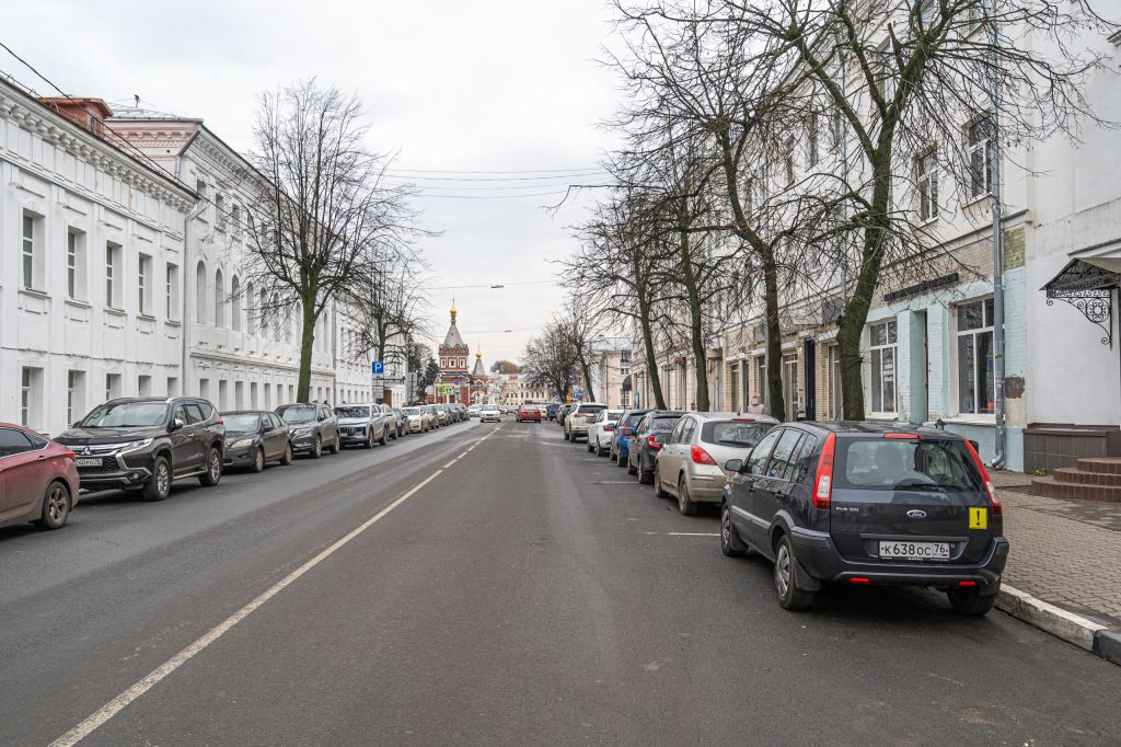 Продажа 3-комнатной квартиры, Ярославль, Максимова ул,  10