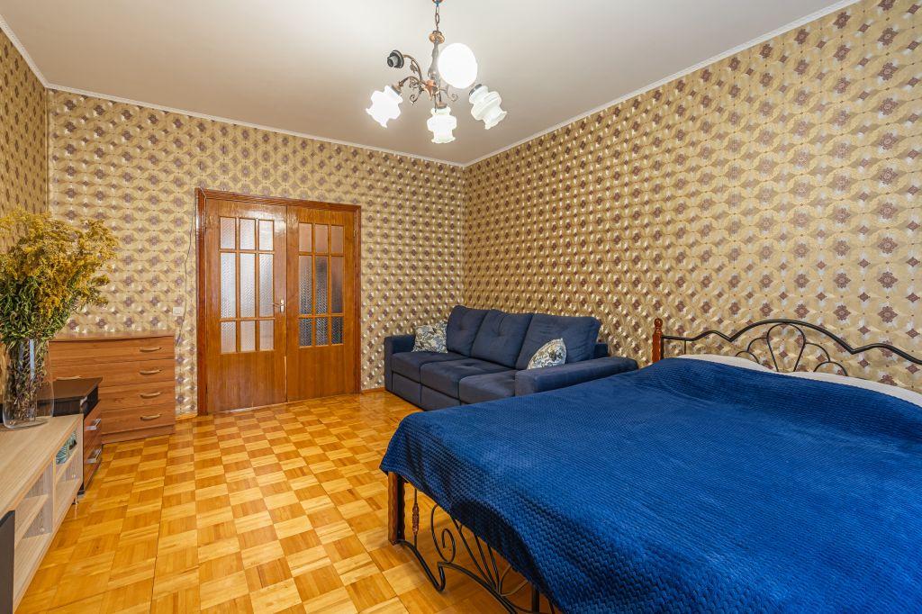 Продажа 3-комнатной квартиры, Ярославль, Максимова ул,  10