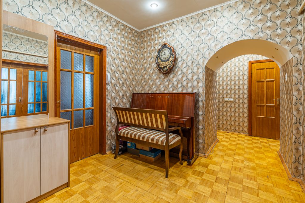 Продажа 3-комнатной квартиры, Ярославль, Максимова ул,  10