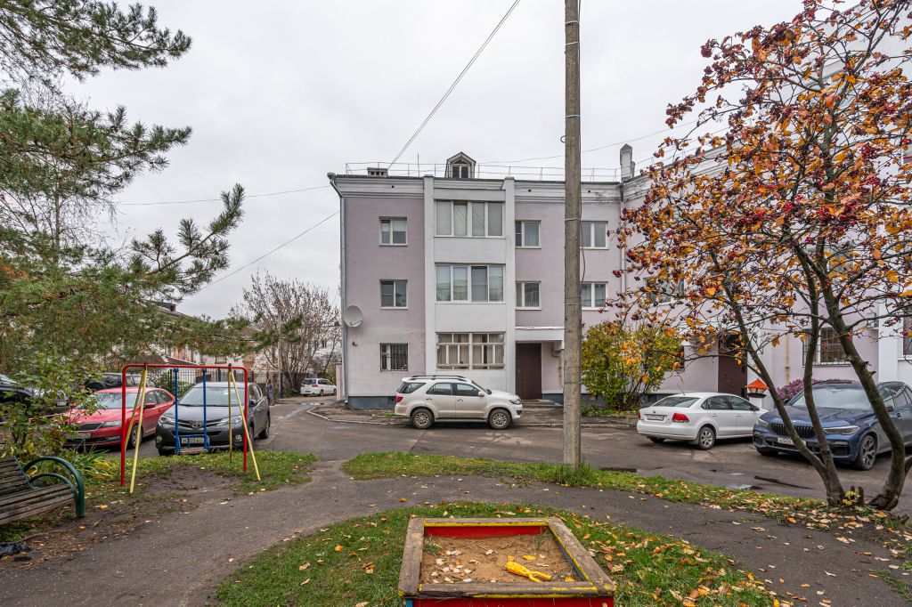 Продажа 3-комнатной квартиры, Ярославль, Максимова ул,  10