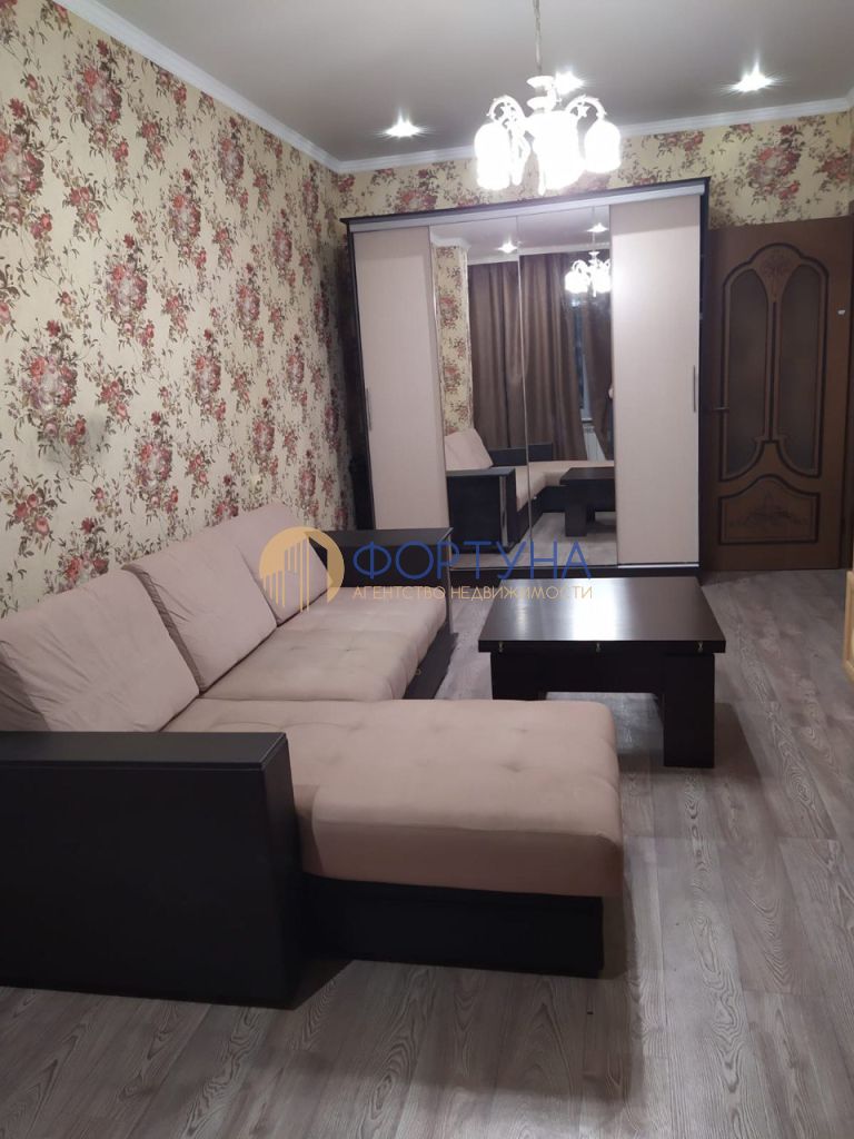 Продажа 2-комнатной квартиры, Белгород, Чапаева ул,  14а