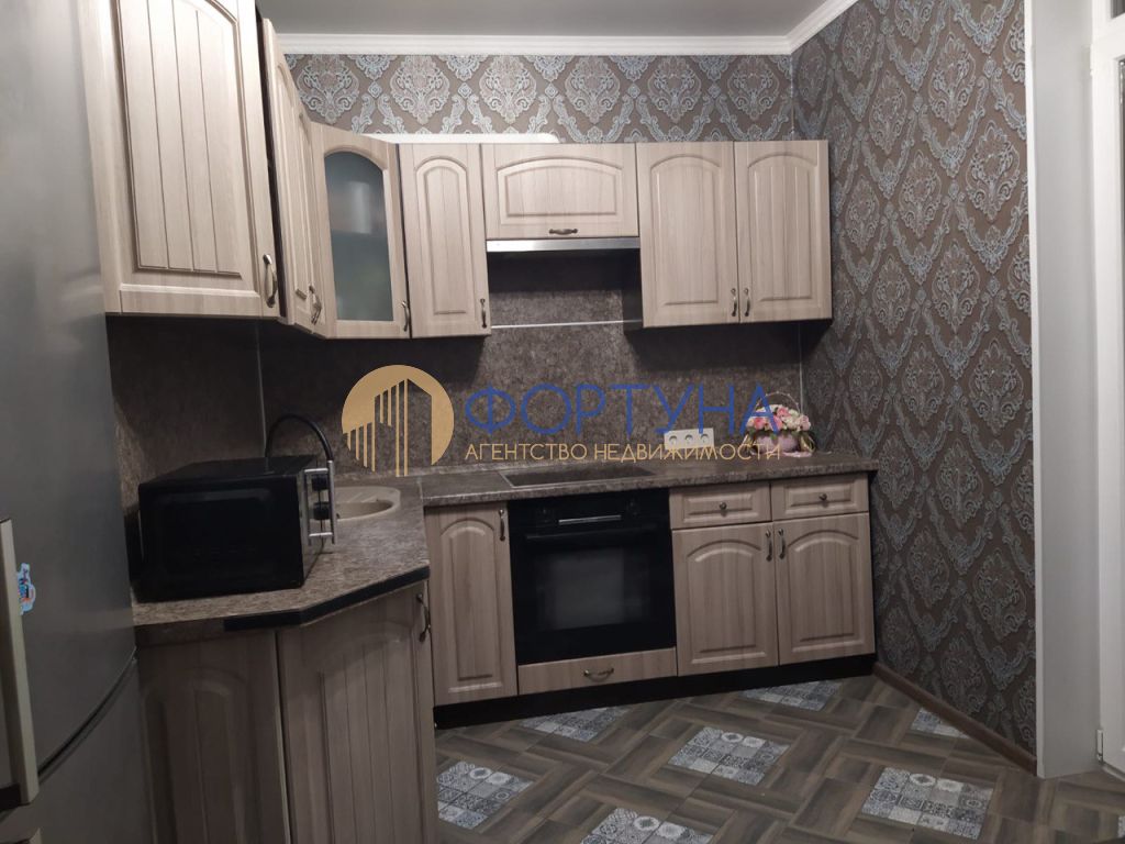 Продажа 2-комнатной квартиры, Белгород, Чапаева ул,  14а