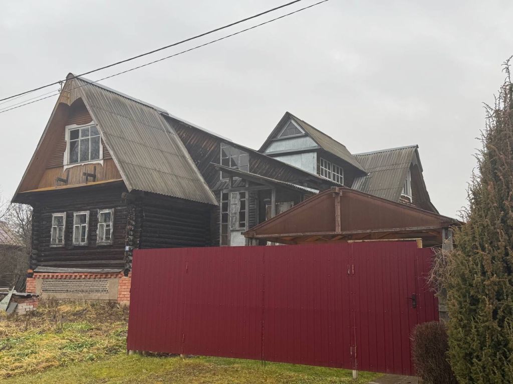 Продажа дома, 200м <sup>2</sup>, 8 сот., Польки, Шлюзовая