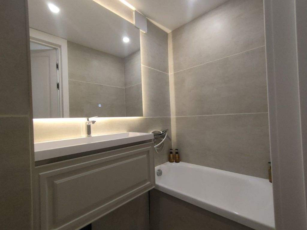 Продажа 2-комнатной квартиры, Москва, Парковая 15-я ул,  58