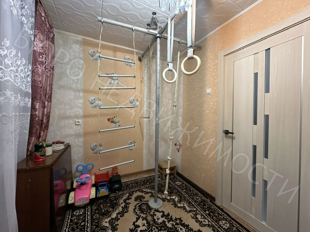 Продажа 4-комнатной квартиры, Балашов, 167 Стрелковой Дивизии ул,  22А