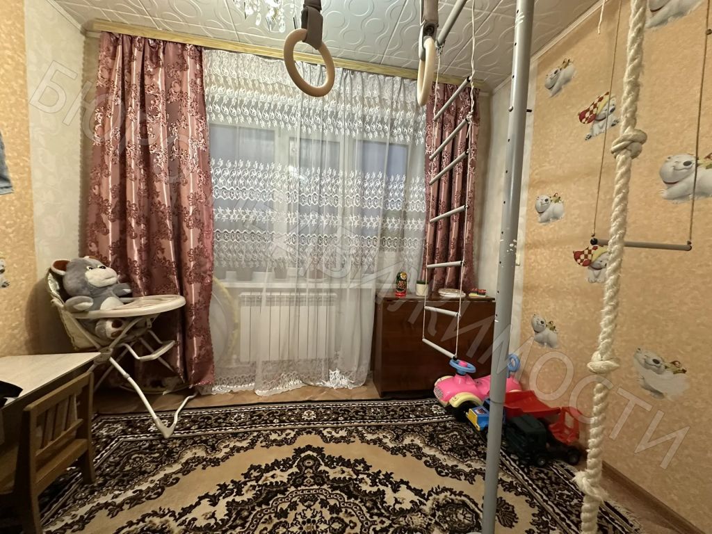 Продажа 4-комнатной квартиры, Балашов, 167 Стрелковой Дивизии ул,  22А